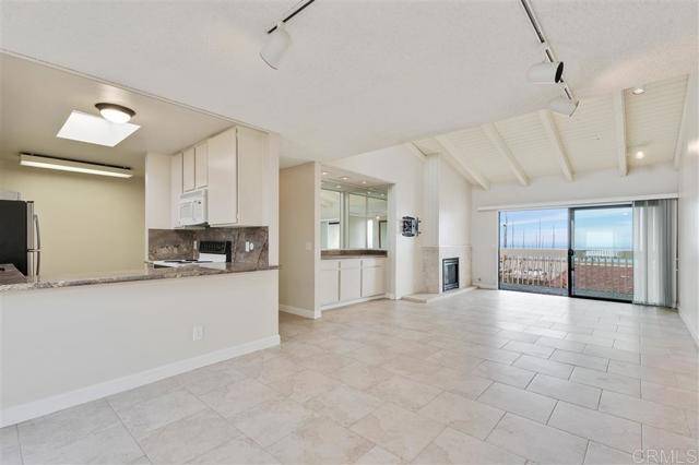 Solana Beach, CA 92075,429 S Sierra Ave 334
