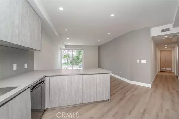 Los Angeles, CA 90026,2828 London ST 307