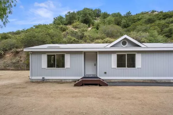 El Cajon, CA 92019,1020 Silverbrook DR