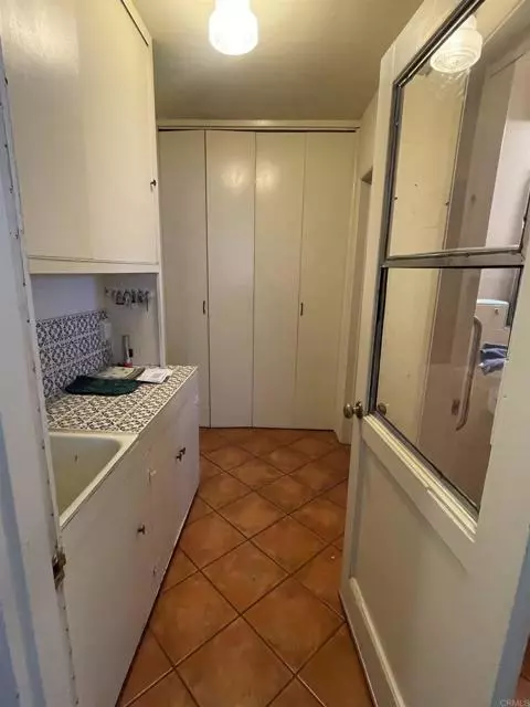 Calexico, CA 92231,722 N Preston DR