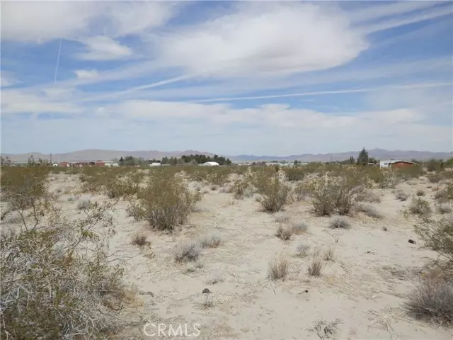 0 Valinda ST, Lucerne Valley, CA 92356