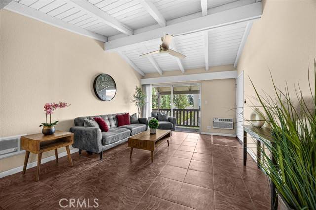 Santa Ana, CA 92701,1345 Cabrillo Park DR S16