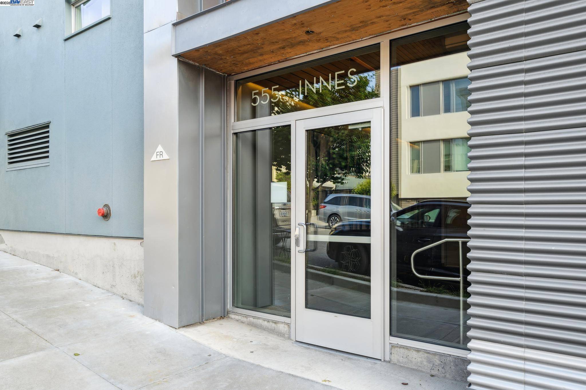 San Francisco, CA 94124,555 Innes 411