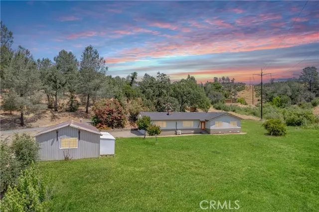 28 Lost Horizon DR, Oroville, CA 95966