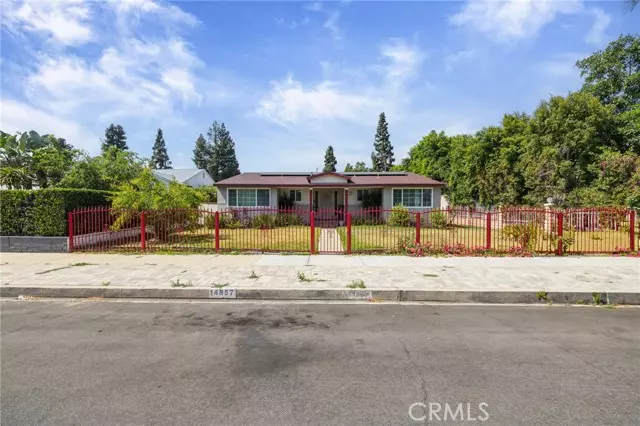 14857 Tuba ST, CA 91345