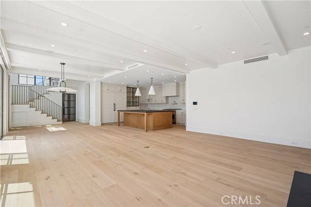 Corona Del Mar, CA 92625,2820 Bayview DR
