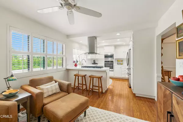 Tarzana, CA 91356,18751 Hatteras ST 13