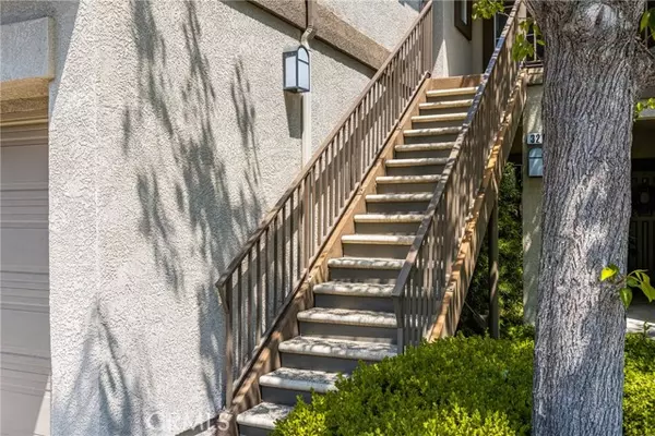 Lake Forest, CA 92610,335 Chaumont CIR