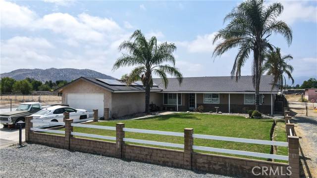 Norco, CA 92860,1404 Barnhart LN