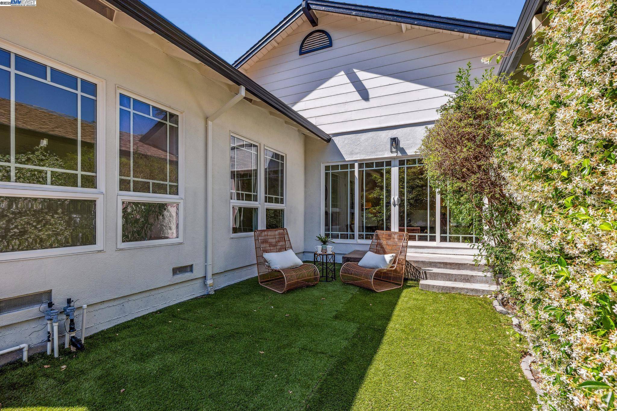 Lafayette, CA 94549,3296 Walnut Ln