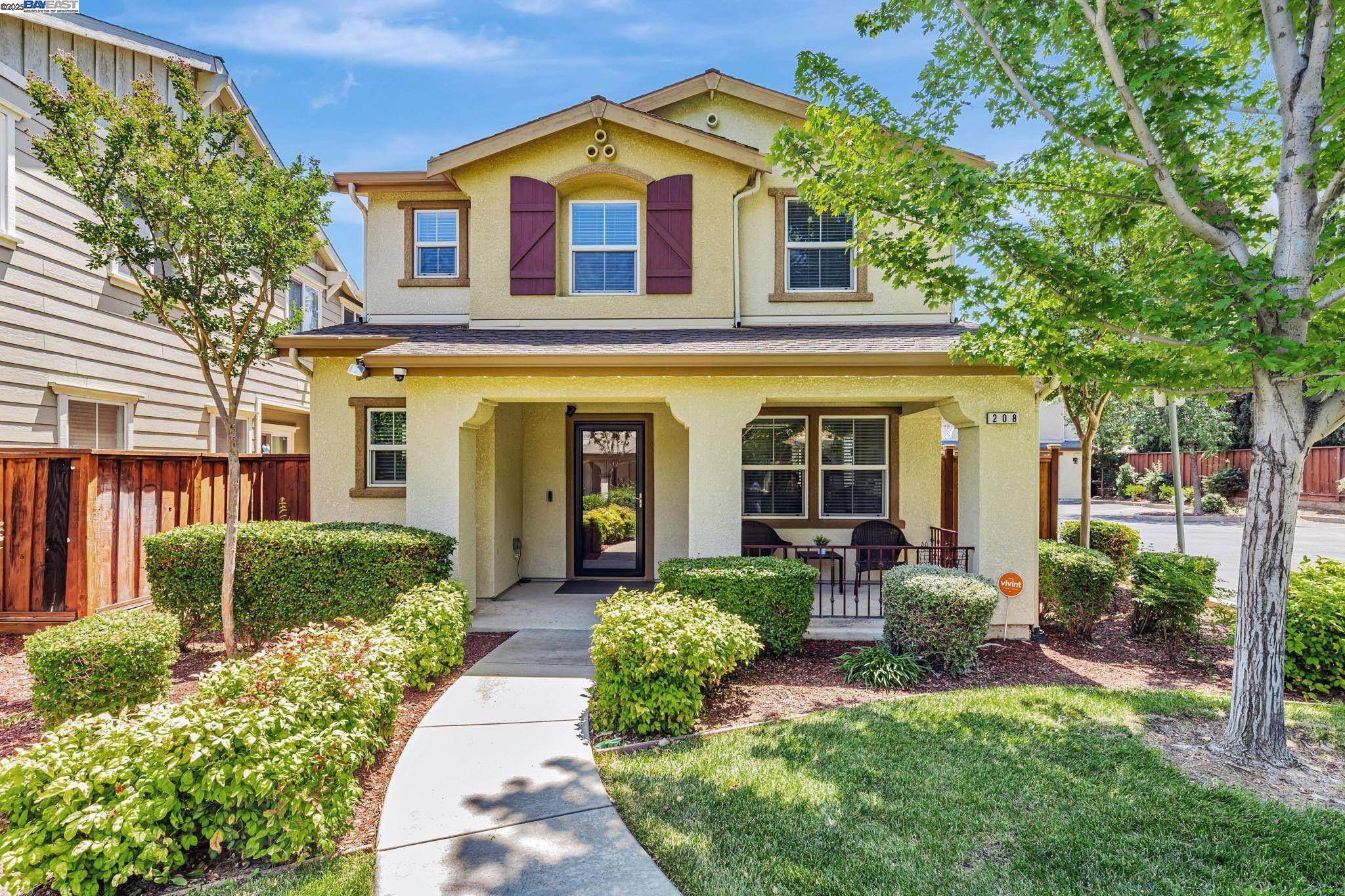 208 Jupiter Ct., Pittsburg, CA 94565