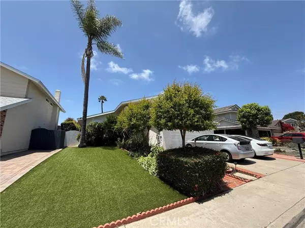 San Diego, CA 92129,8730 Twin Trails DR