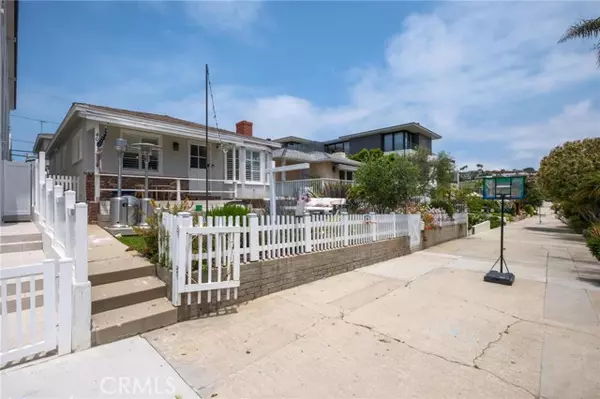 Manhattan Beach, CA 90266,401 6th ST
