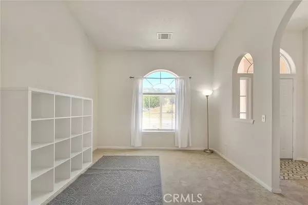 Pinon Hills, CA 92372,8250 Snow Cap AVE