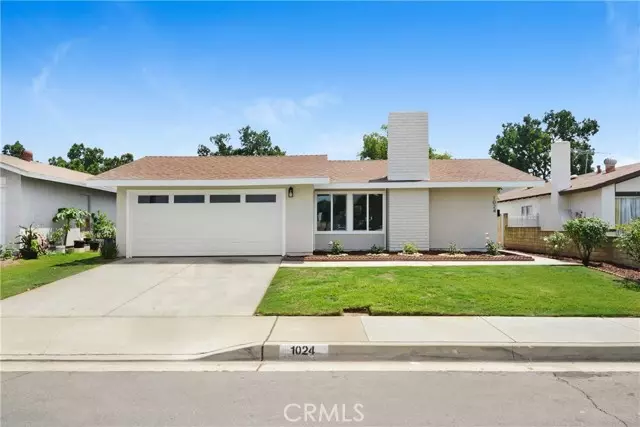 1024 E Dore ST, West Covina, CA 91792