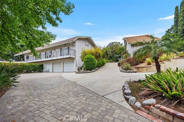 Yorba Linda, CA 92886,5245 Grandview AVE