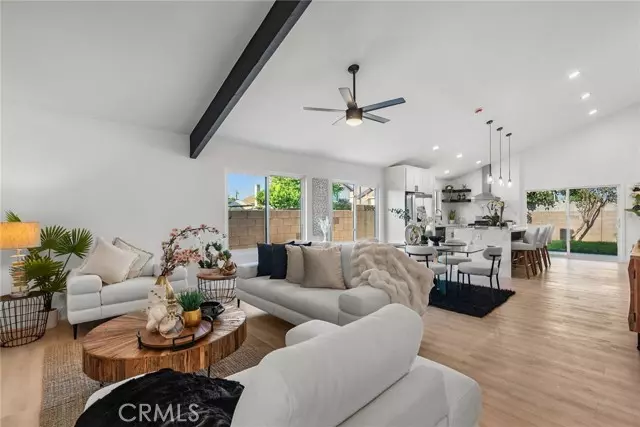 7924 Oso AVE, Winnetka, CA 91306