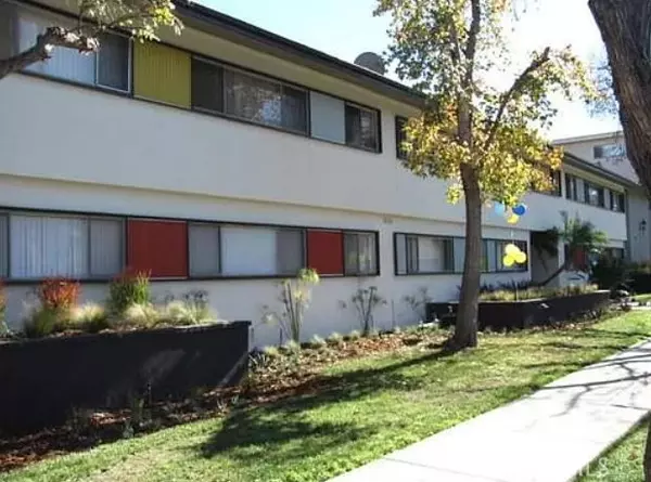 Encino, CA 91316,5168 Yarmouth 24