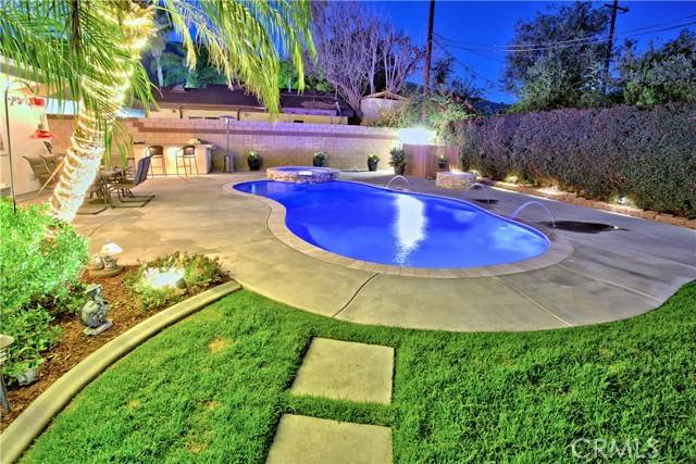 358 N Grand AVE, Glendora, CA 91741