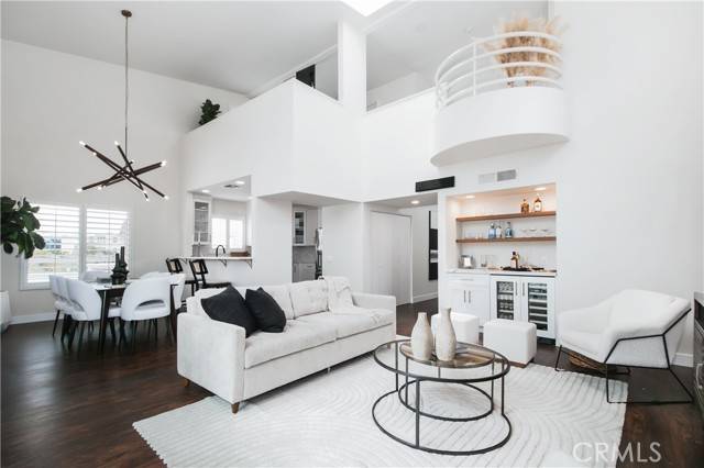 1617 S Beverly Glen BLD 301, Los Angeles, CA 90024