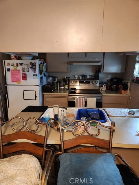 Lodi, CA 95240,445 Almond DR 84