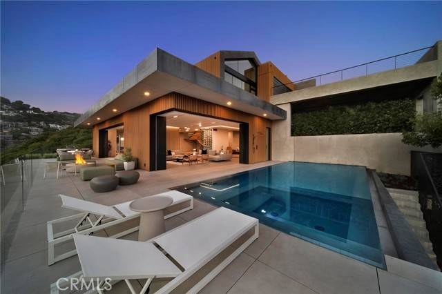 1000 Oriole DR, Laguna Beach, CA 92651