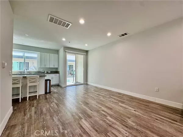 Downey, CA 90240,7958 Telegraph RD