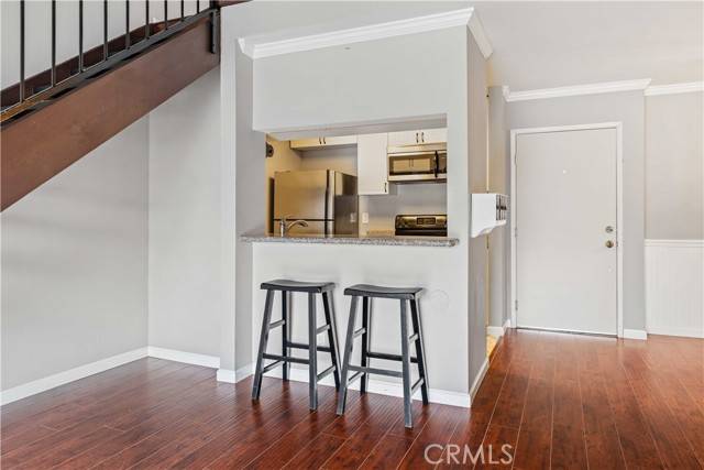 Encino, CA 91316,5460 White Oak AVE E339