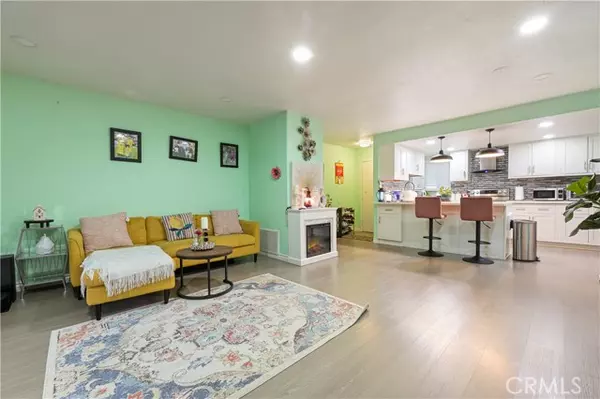 Escondido, CA 92027,1257 E Grand AVE A