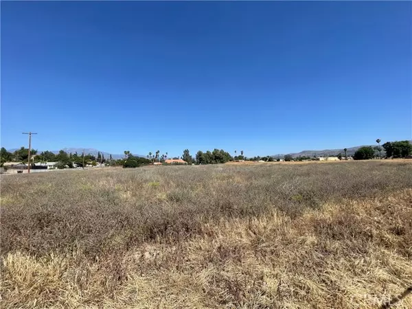 Hemet, CA 92544,2655 E Devonshire AVE