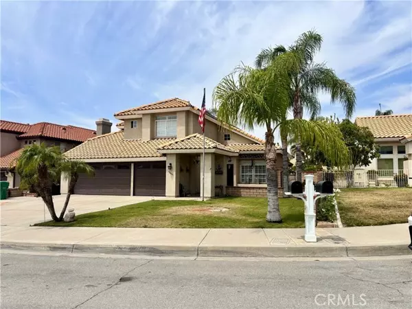 Highland, CA 92346,7440 Apple Blossom CT