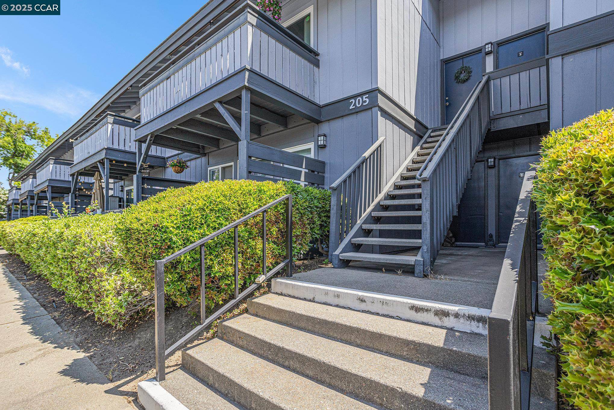 205 Masters Ct 3, Walnut Creek, CA 94598