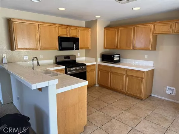 Lake Elsinore, CA 92530,29324 Gateway DR