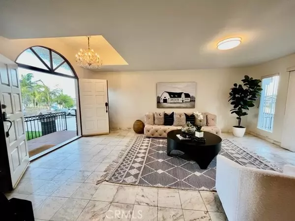 303 N Wycliff AVE, San Pedro, CA 90732