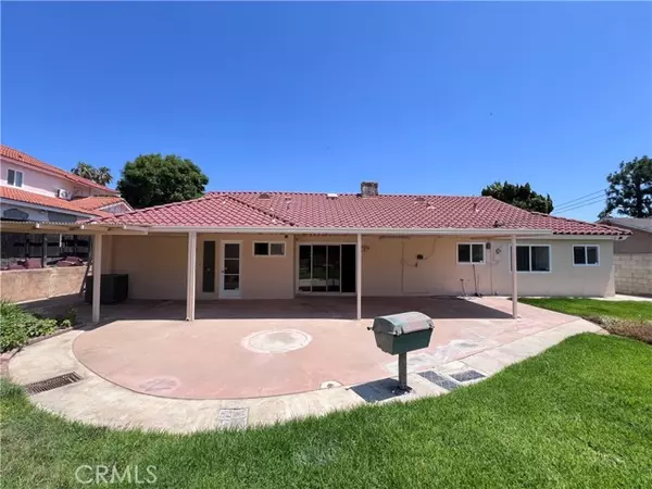 Hacienda Heights, CA 91745,15368 Pintura DR