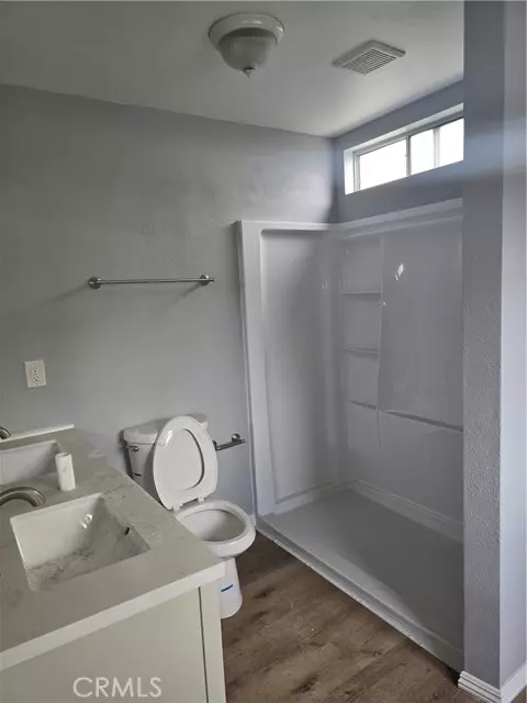 Los Angeles, CA 90023,1126 S Dacotah ST