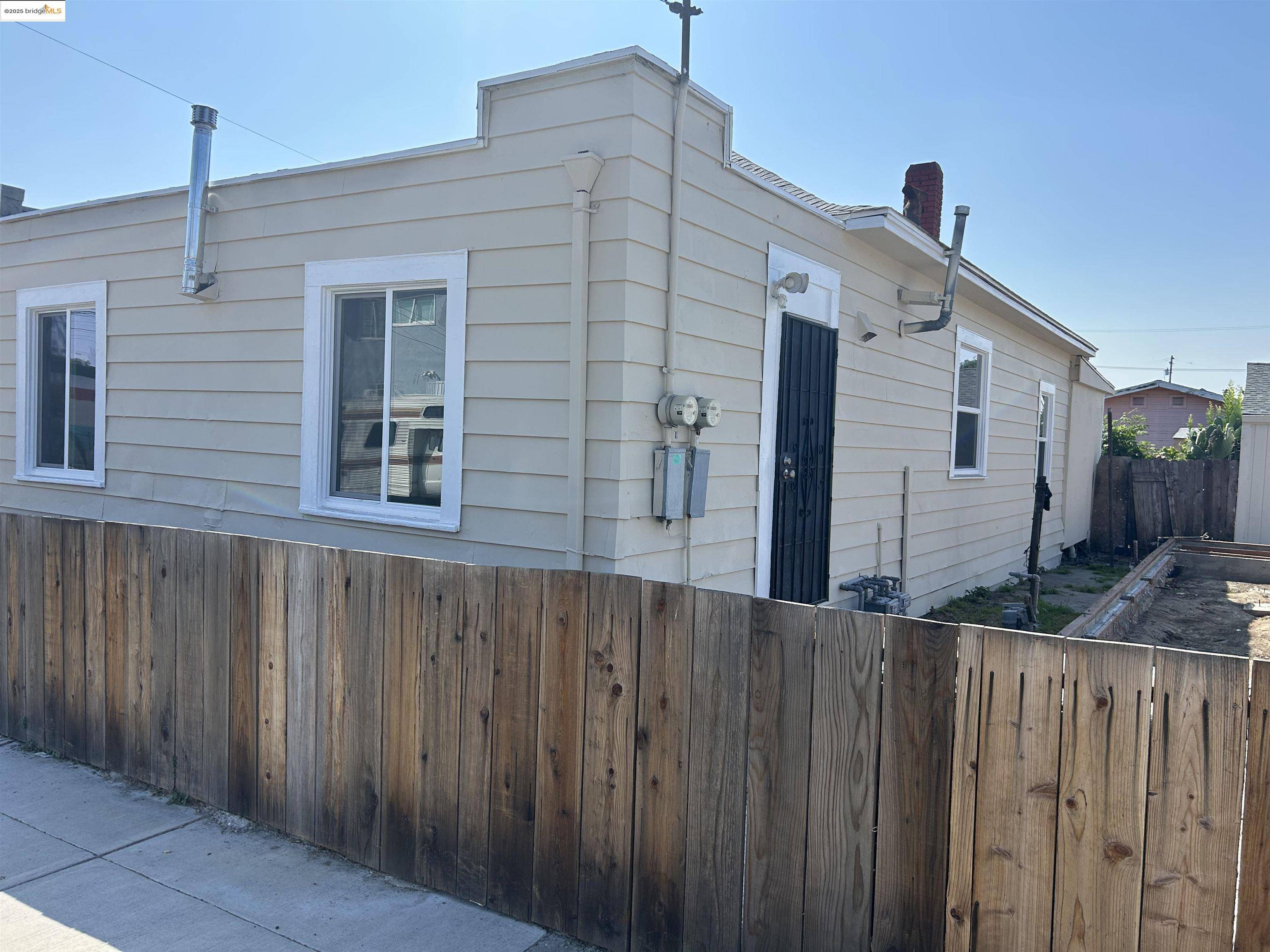 Oakland, CA 94601,2017 27Th Ave
