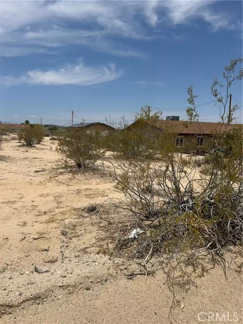 Twentynine Palms, CA 92277,6424 Canyon RD