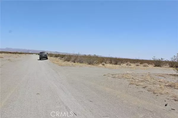 Phelan, CA 92371,11 Eaby RD
