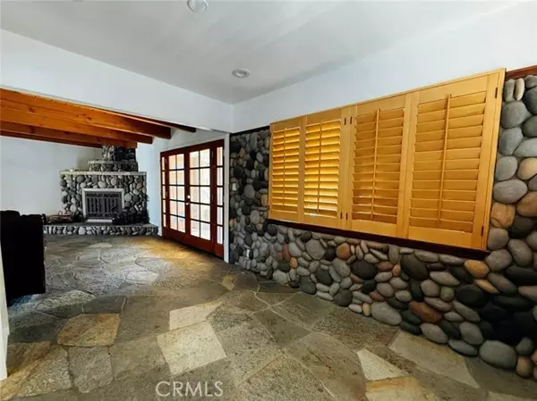 North Hollywood, CA 91605,7029 Bellaire AVE