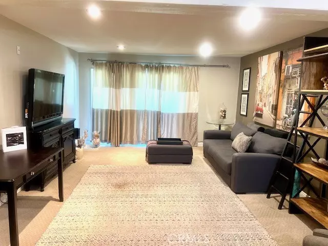 5460 White Oak AVE B205, Encino, CA 91316