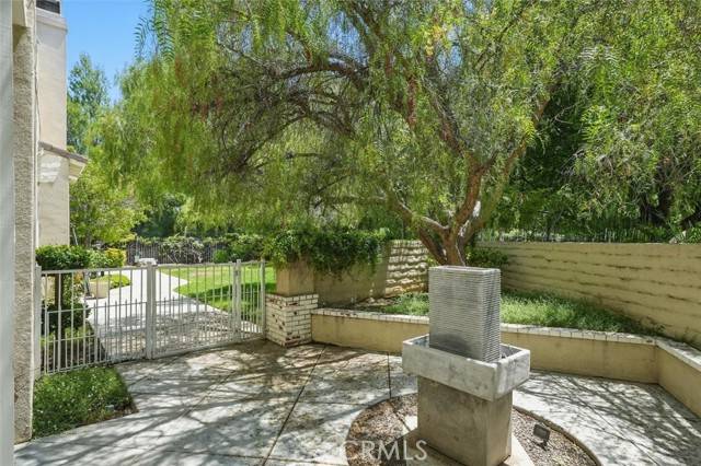 Valencia, CA 91355,26800 Fairlain DR