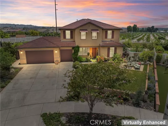 Redlands, CA 92374,1600 Liv CT