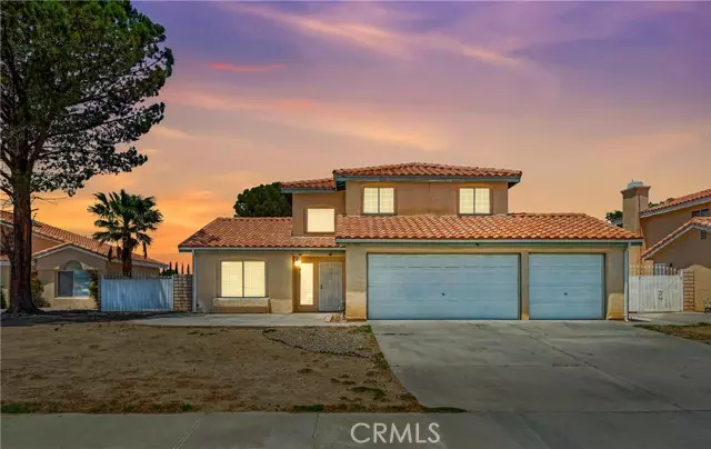 3065 Sabre ST, Rosamond, CA 93560