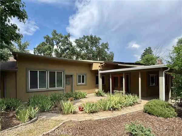 8 Geneva LN, Chico, CA 95926