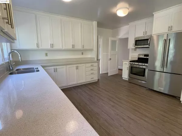 Piedmont, CA 94610,1159 Winsor