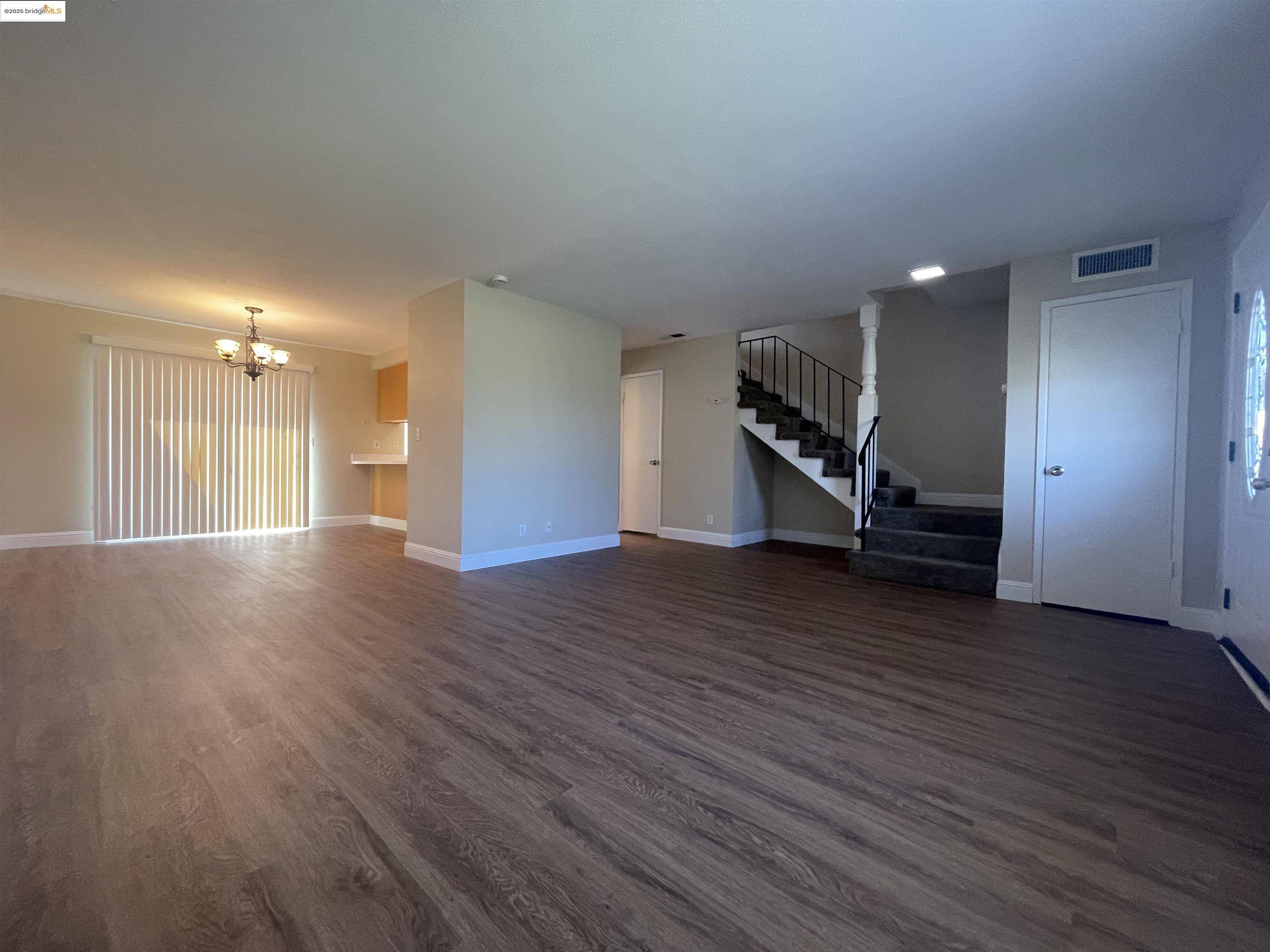Martinez, CA 94553,35 Fountainhead Ct