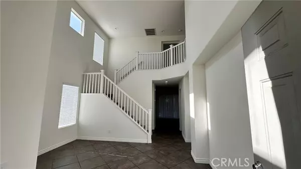 Corona, CA 92882,762 Saint James DR