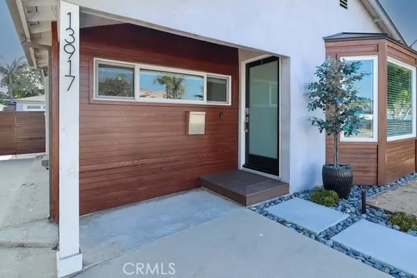 Hawthorne, CA 90250,13917 Truro AVE