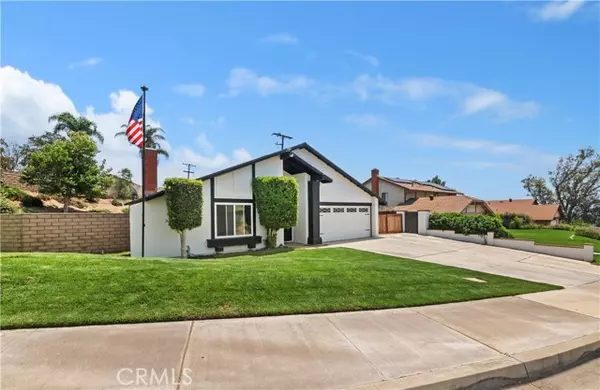 Jurupa Valley, CA 92509,5996 Winncliff DR